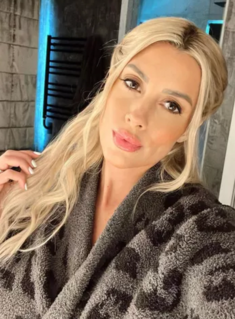 Heather Rae El Moussa Constantly Wears This Cozy Robe from an Oprah-Approved Brand
