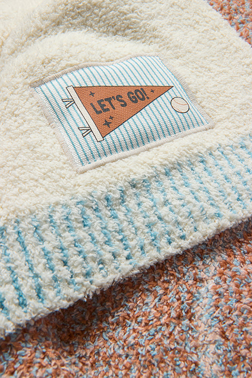 Blankets + Throws Size and Dimensions Chart & Barefoot Dreams®