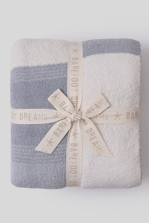 The CozyChic® Diamond Weave Blanket | Barefoot Dreams®