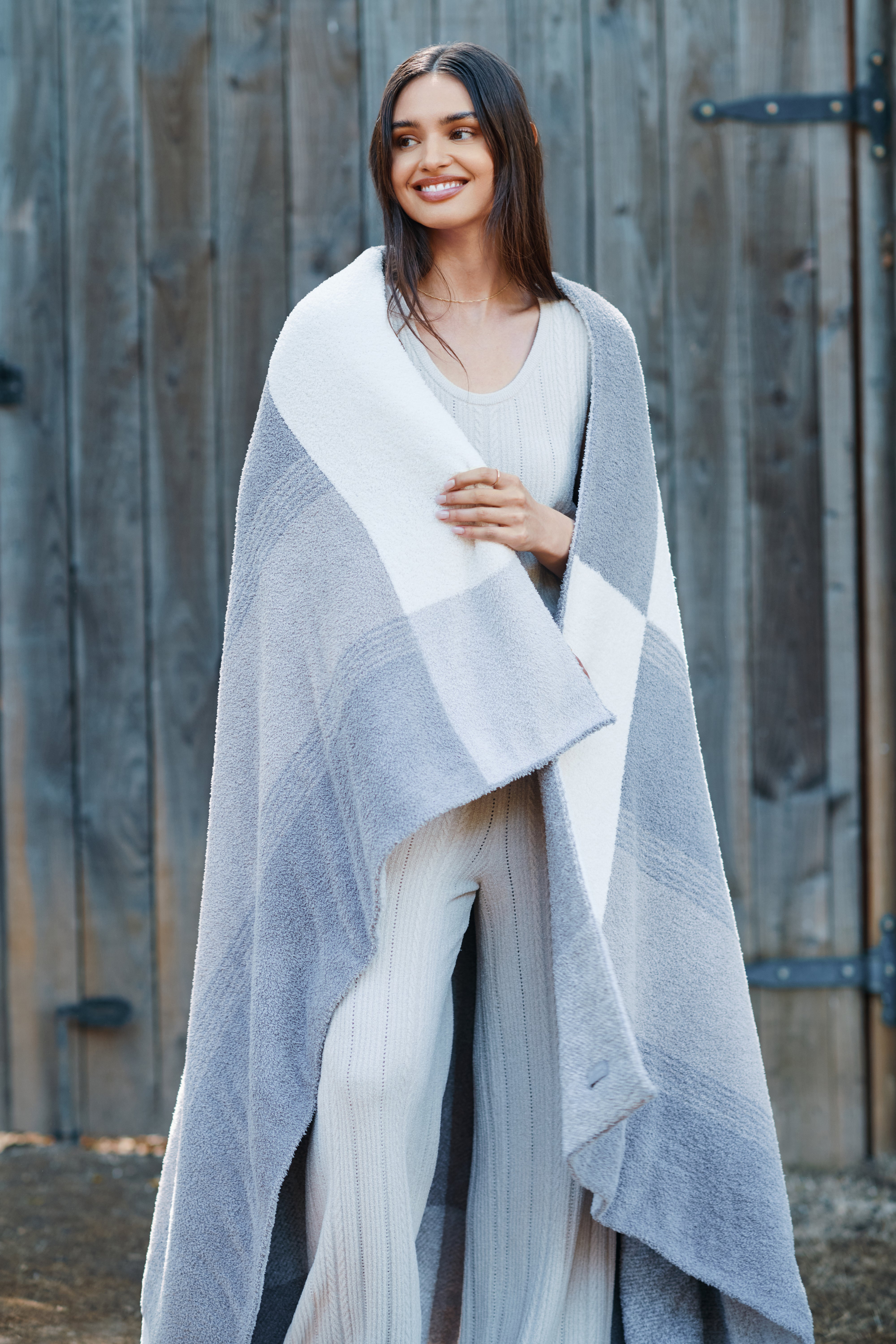 CozyChic Costa Block Throw - Thumbnail 4