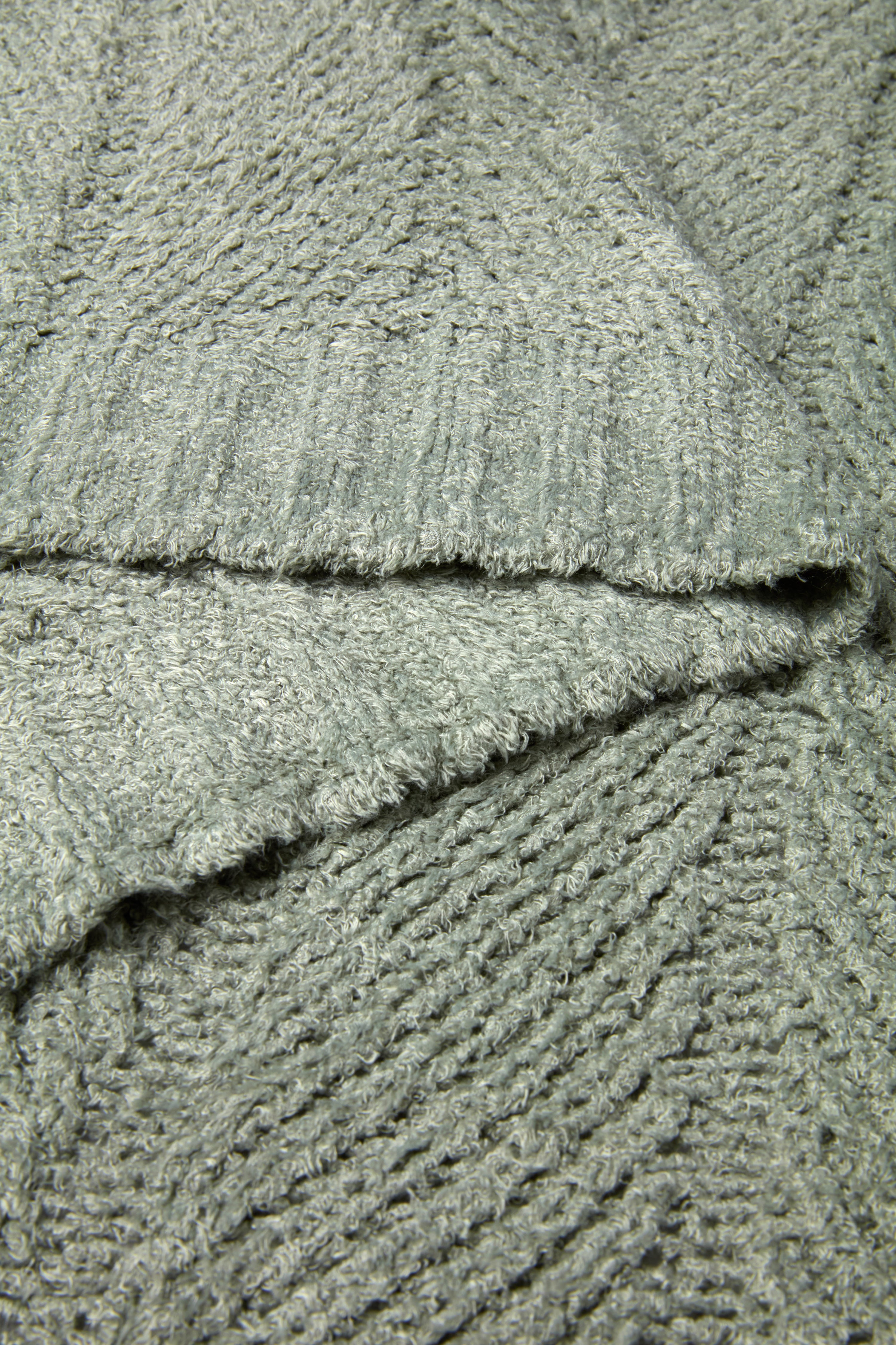 Barefoot Dreams CozyChic Herringbone Blanket - Thumbnail 4